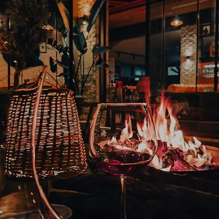 Morina Deluxe מלון 3*