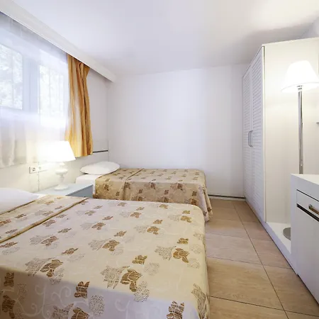 Morina Deluxe אולודניץ