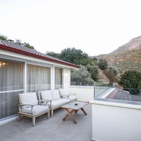 Morina Deluxe מלון 3*