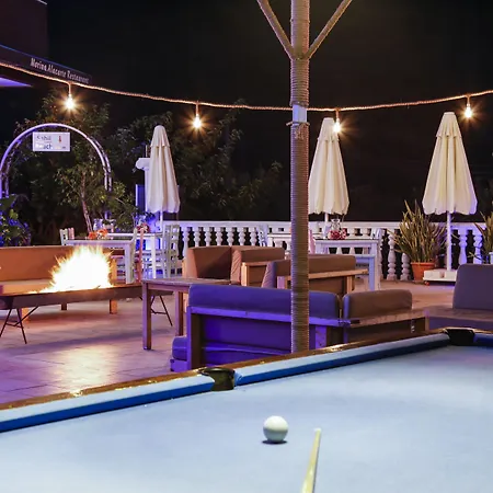 מלון Morina Deluxe