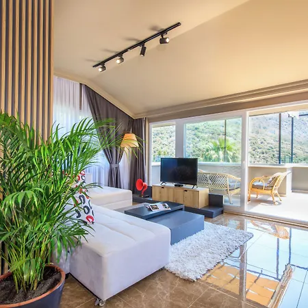 Morina Deluxe מלון