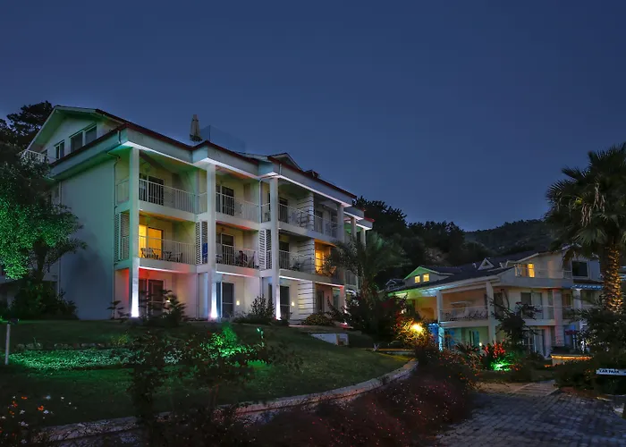 Hotel Morina Deluxe 3*