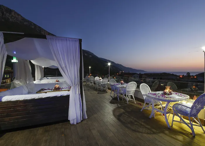 Hotel Morina Deluxe 3*