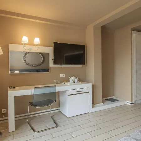 Hotel Morina Deluxe 3*