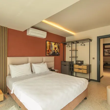 Morina Deluxe Hotel