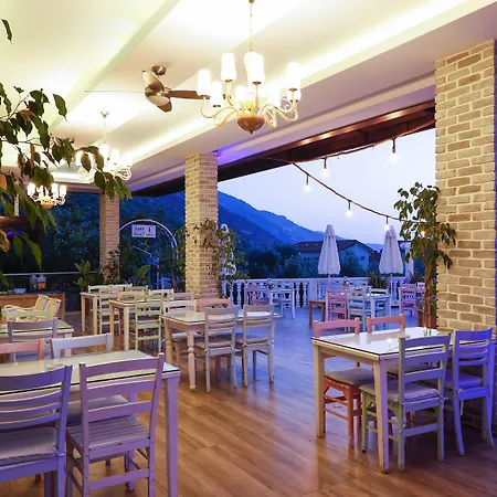 Ξενοδοχείο Morina Deluxe 3*