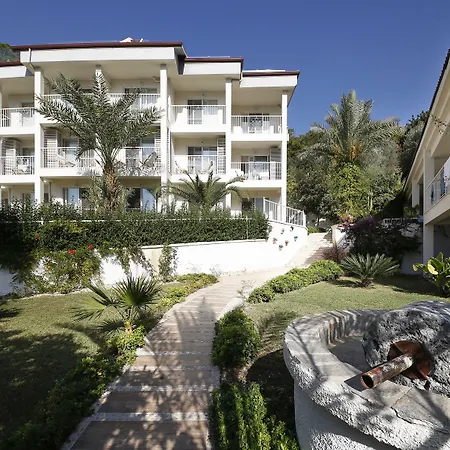 Morina Deluxe 3* Ολουντενίζ