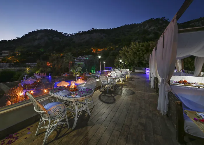 Morina Deluxe Hotell